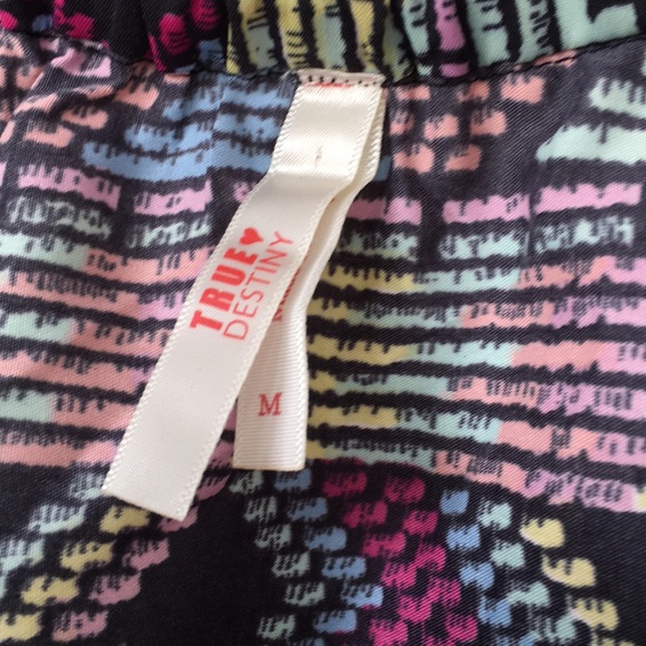 Aztec Crop Top - Picture 2 of 4